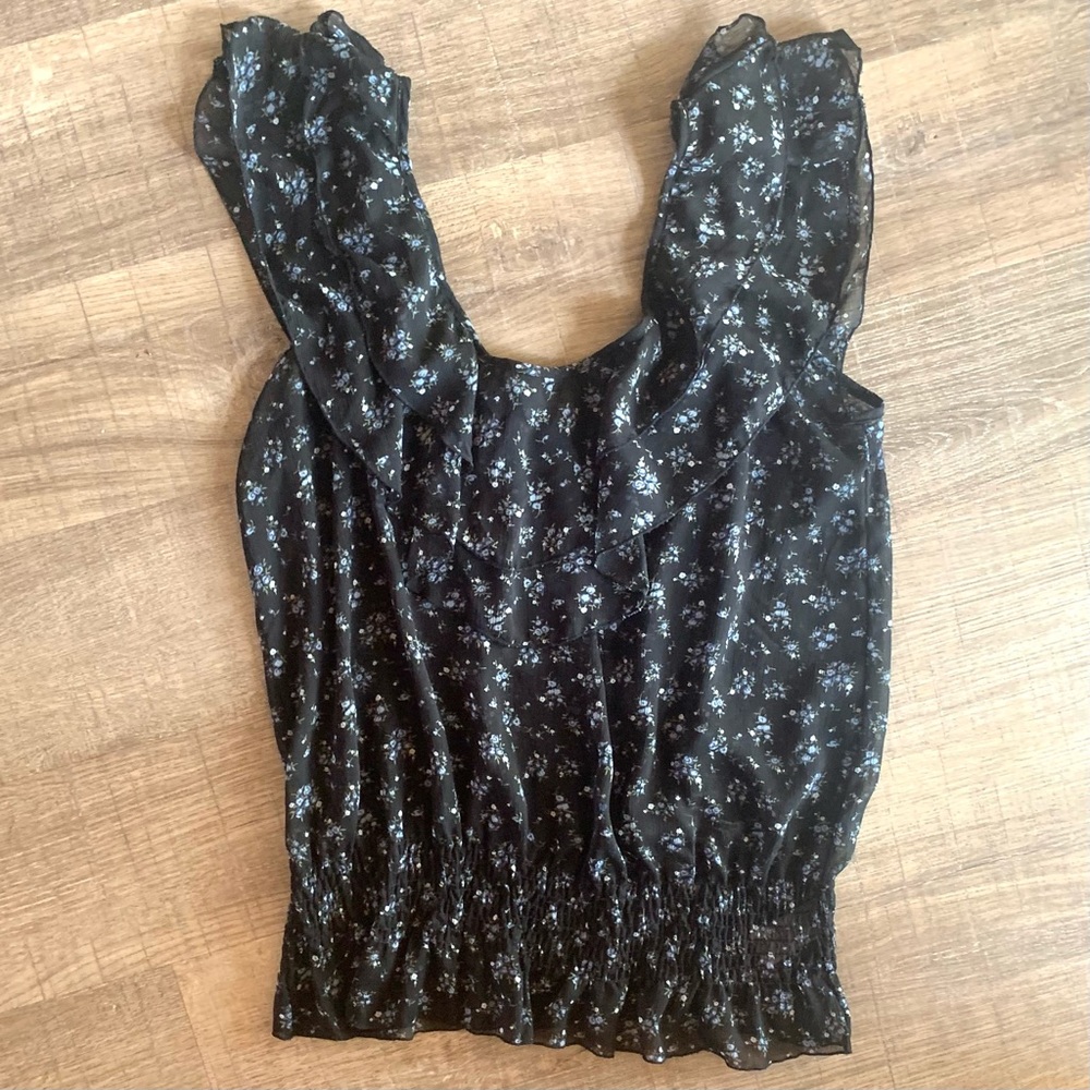 🌸 MILEY CYRUS Floral Ruffle Blouse